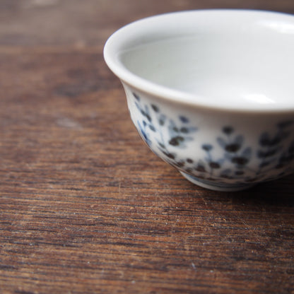 58-2 猪口（磁器染付） | 加藤舞