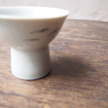 59 盃（磁器染付） | 加藤舞