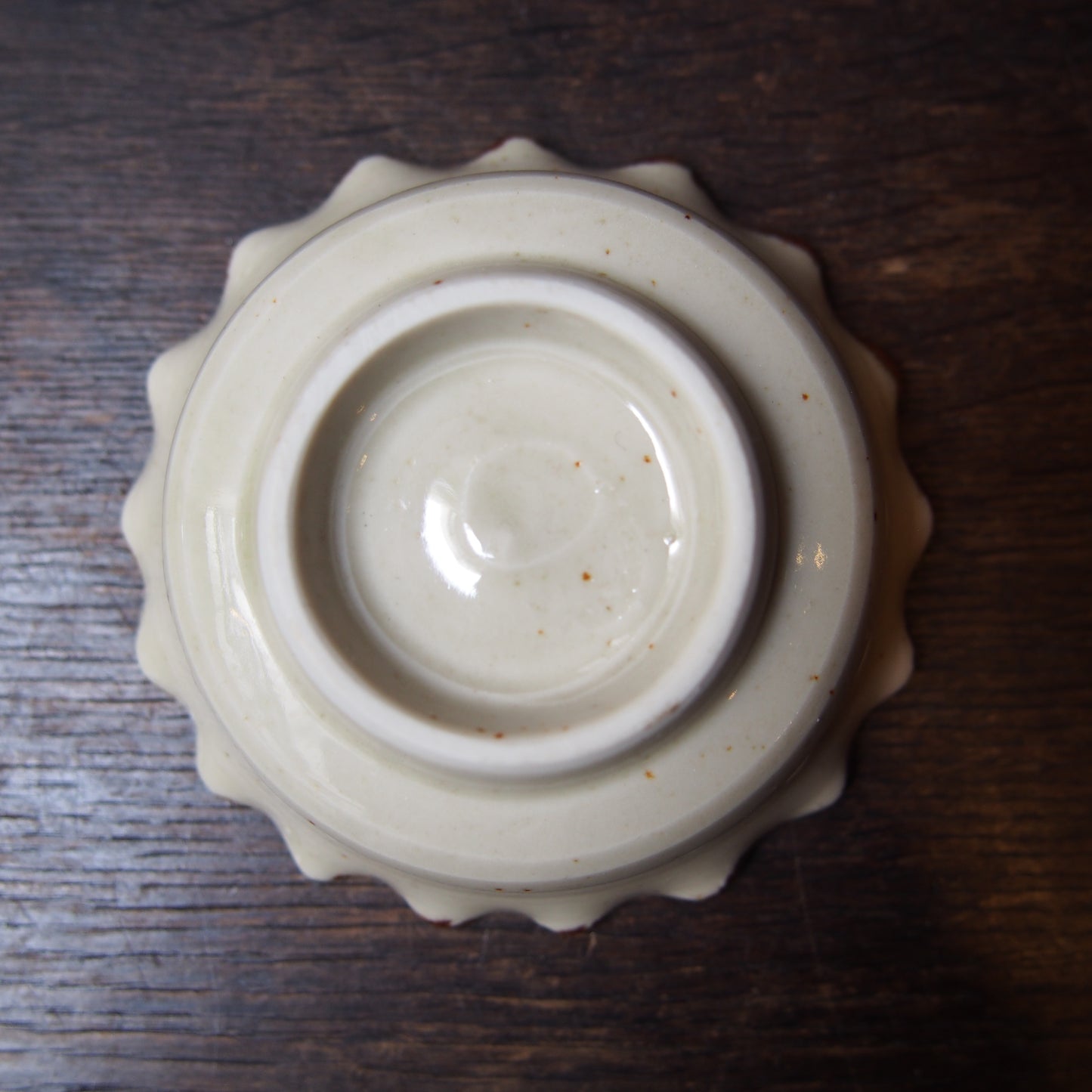 61 波小皿３寸（磁器鉄絵） | 加藤舞