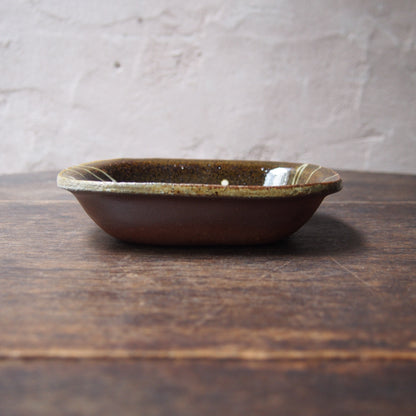 69-1 スリップウェアパイ皿型（薪窯） | 加藤舞