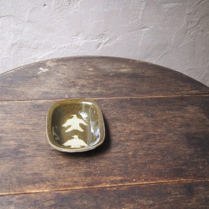 69-2 スリップウェアパイ皿型（薪窯） | 加藤舞