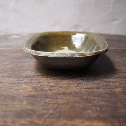 69-2 スリップウェアパイ皿型（薪窯） | 加藤舞