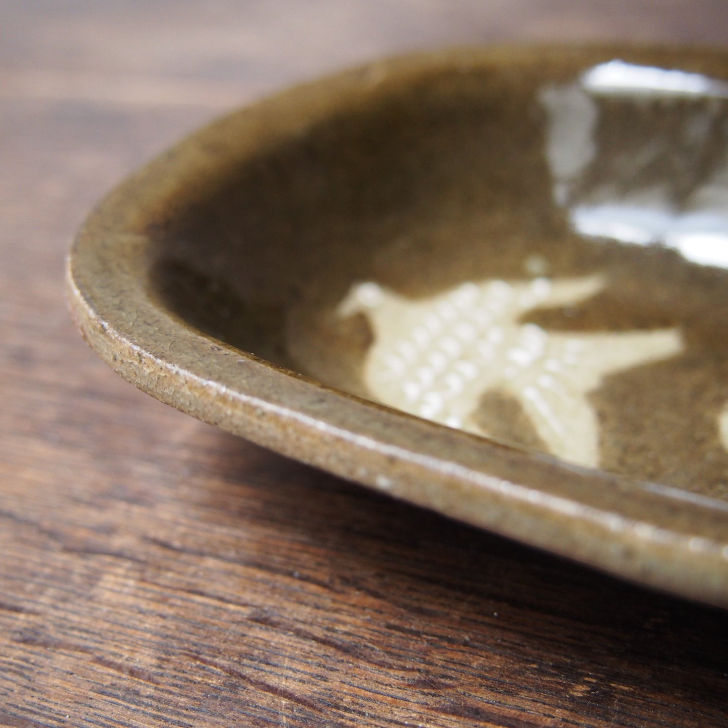 69-2 スリップウェアパイ皿型（薪窯） | 加藤舞