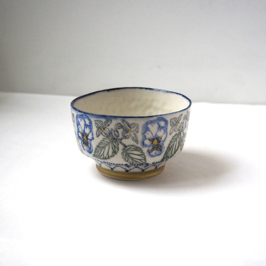 1　中鉢 | つちやまり