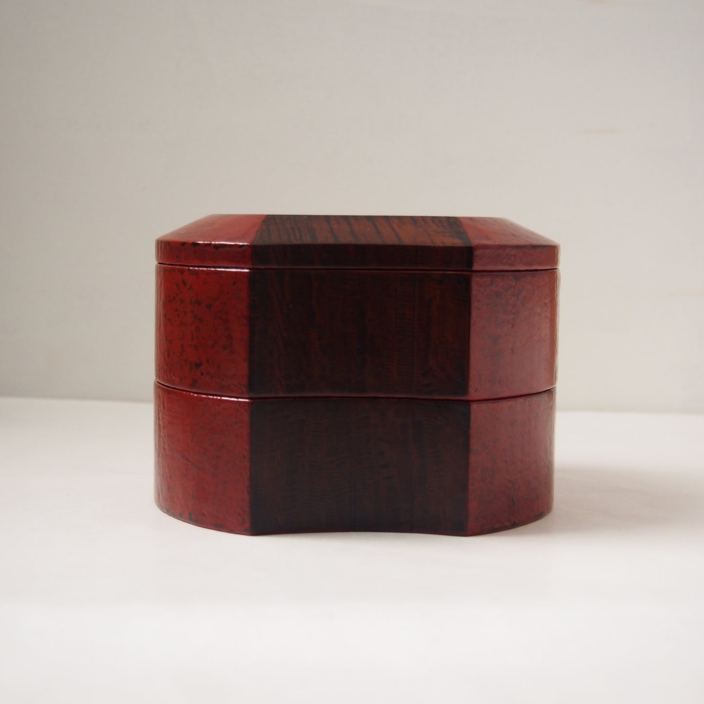 98　欅塗分け半月重箱 | 原清