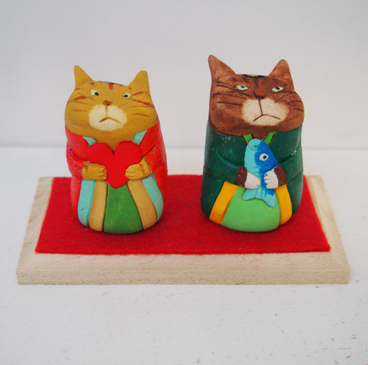 1-6　おひなさま 台付 | 半澤淳子