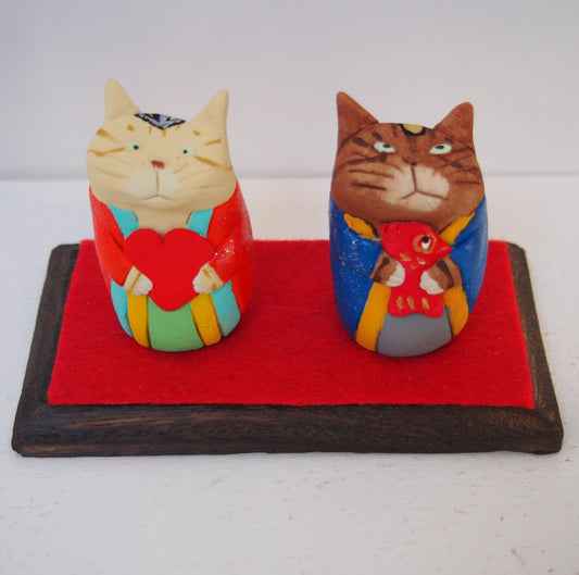 1-2　おひなさま 台付 | 半澤淳子