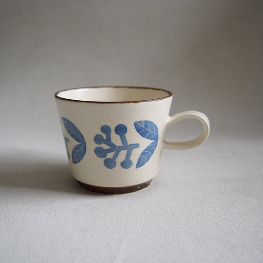 26　ｺｰﾋｰｶｯﾌﾟ実青 | かとうようこ