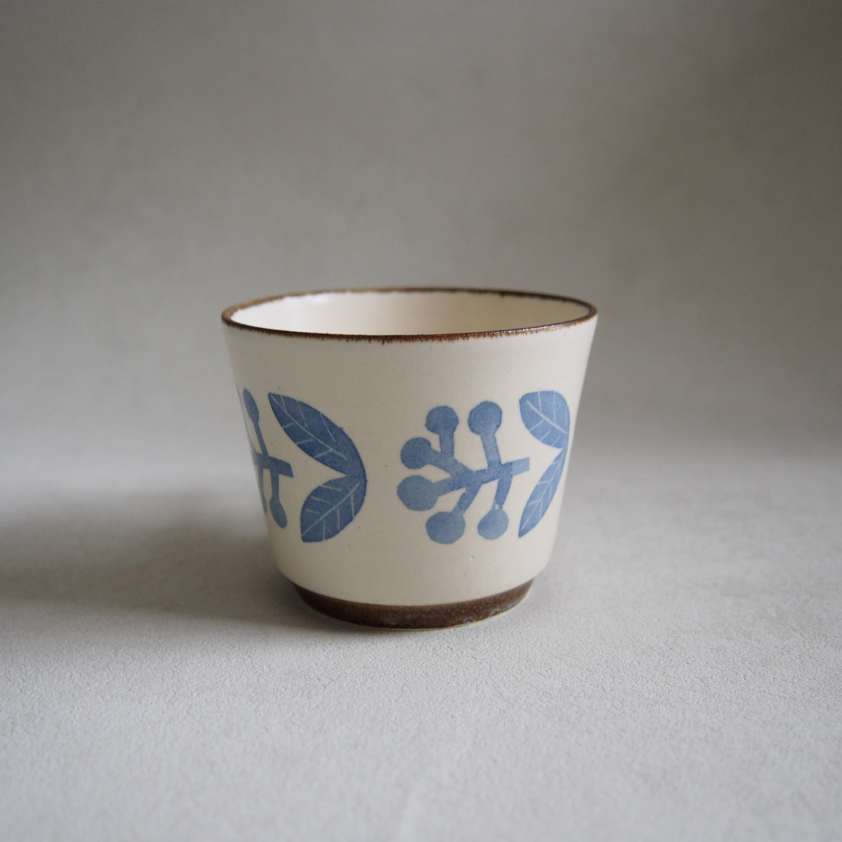 26　ｺｰﾋｰｶｯﾌﾟ実青 | かとうようこ