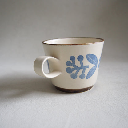 26　ｺｰﾋｰｶｯﾌﾟ実青 | かとうようこ