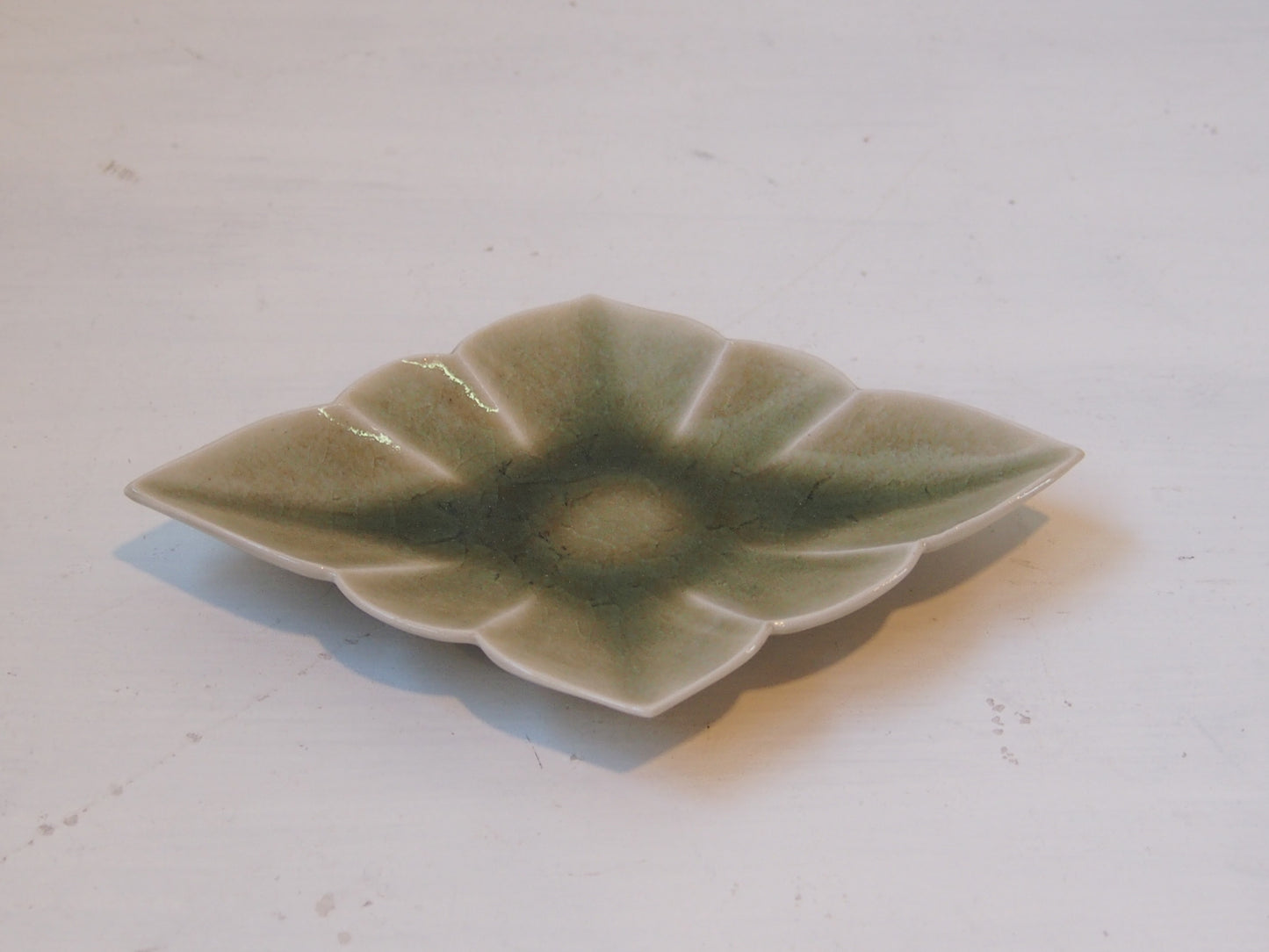 灰釉菱形皿　小