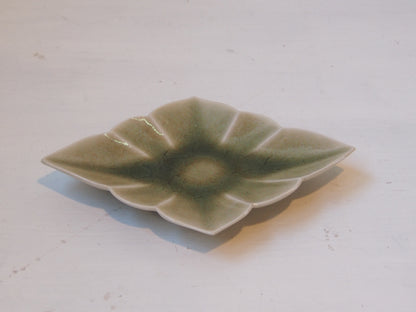 灰釉菱形皿　小