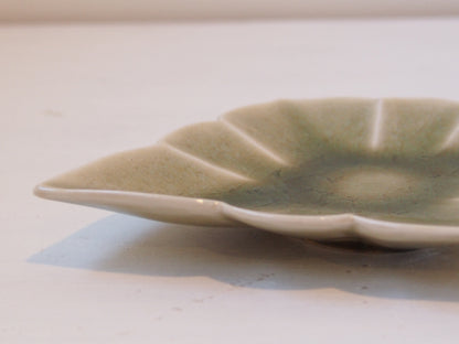 灰釉菱形皿　小