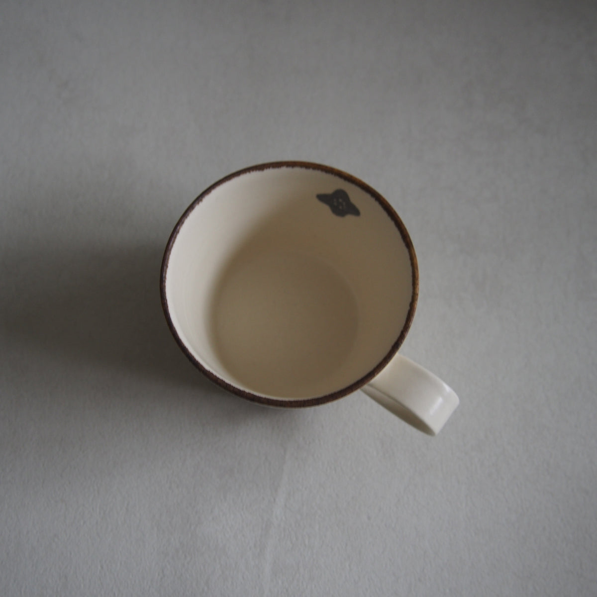 29　ｺｰﾋｰｶｯﾌﾟリース茶 | かとうようこ