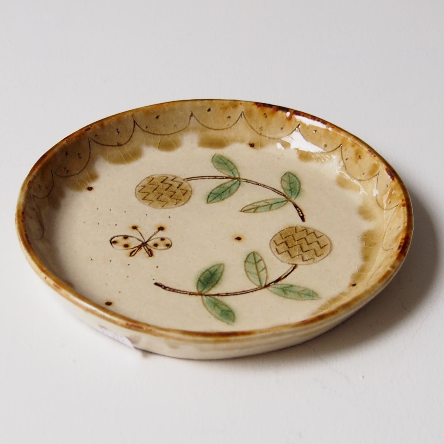 19　黄色い花のプレート（小） | 滝沢三奈子