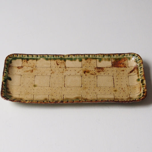 23　織部フチ有長皿 | 滝沢三奈子