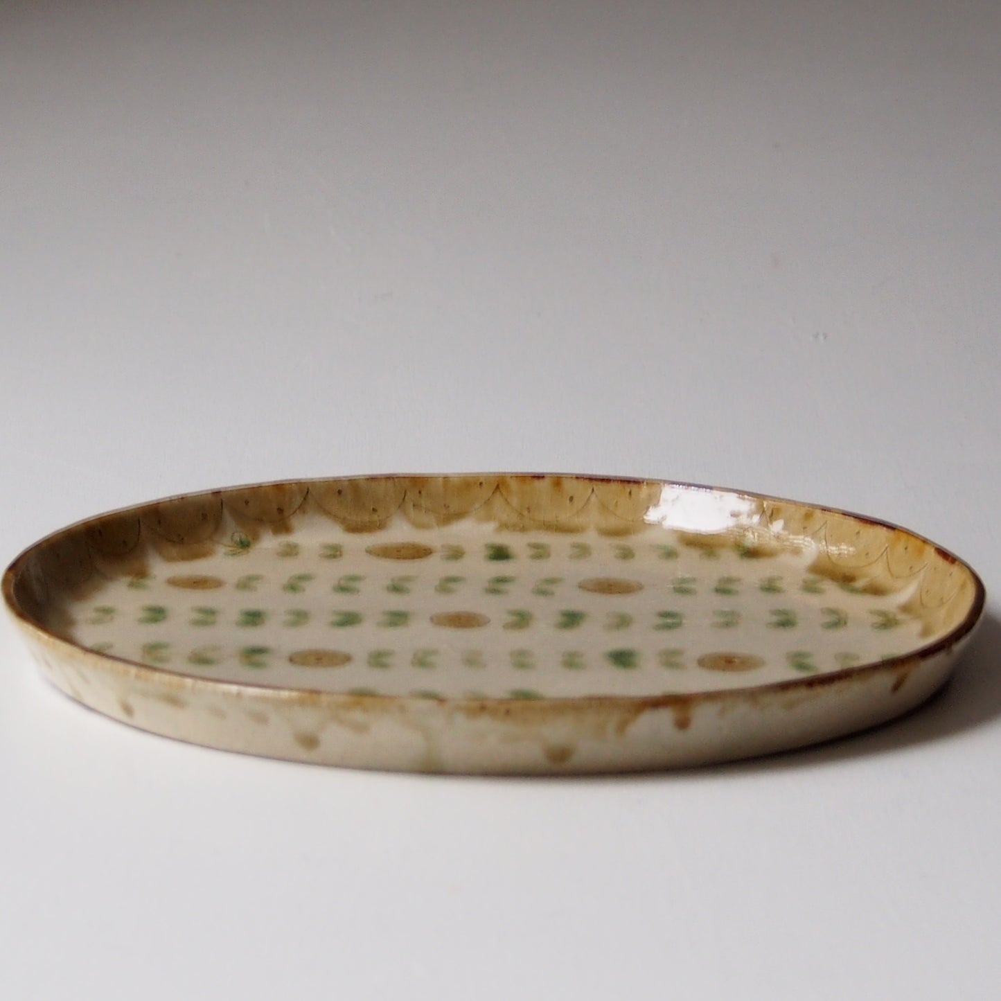 26　灰釉プレート（大） | 滝沢三奈子