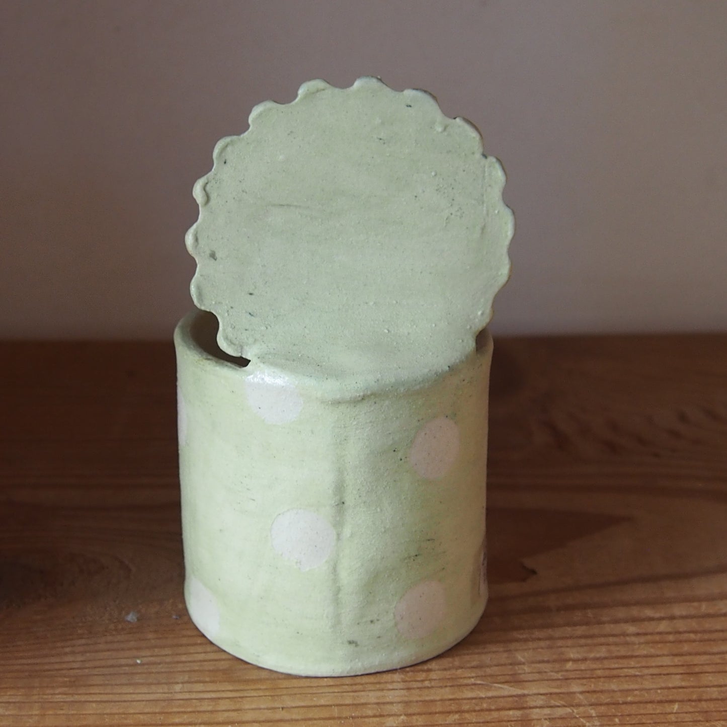 26　チェック柄くま缶(大) | 我妻なおり