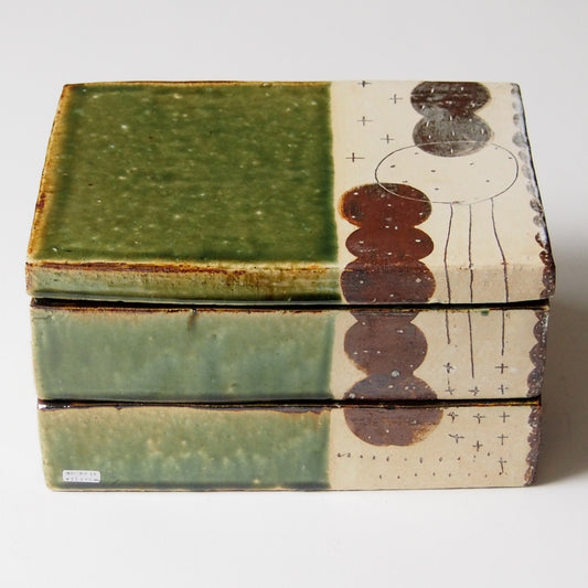 35　織部2段重箱（大） | 滝沢三奈子