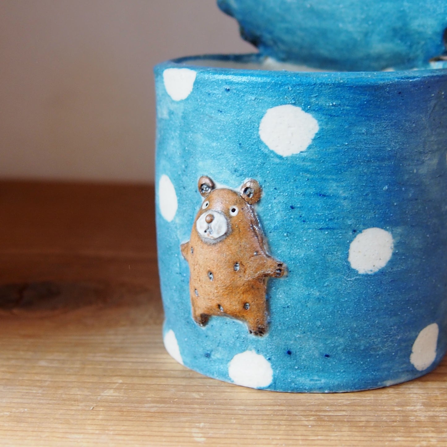 26　チェック柄くま缶(大) | 我妻なおり