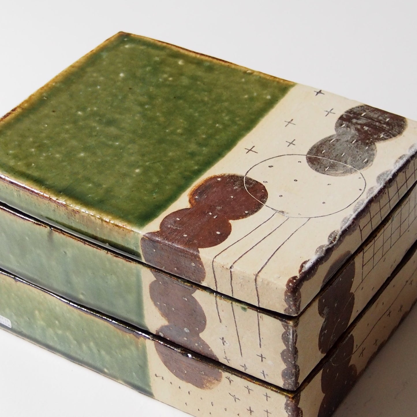 35　織部2段重箱（大） | 滝沢三奈子