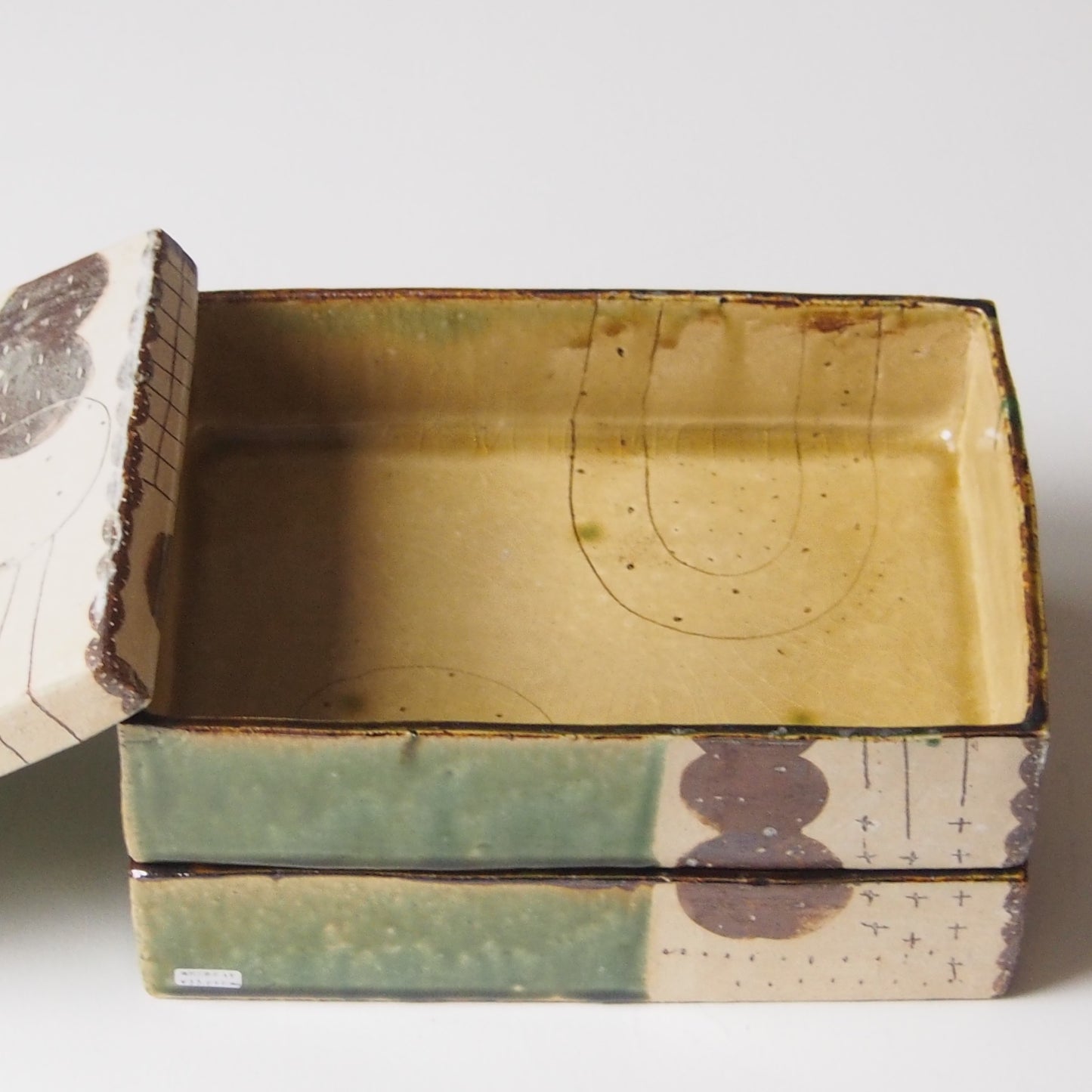 35　織部2段重箱（大） | 滝沢三奈子