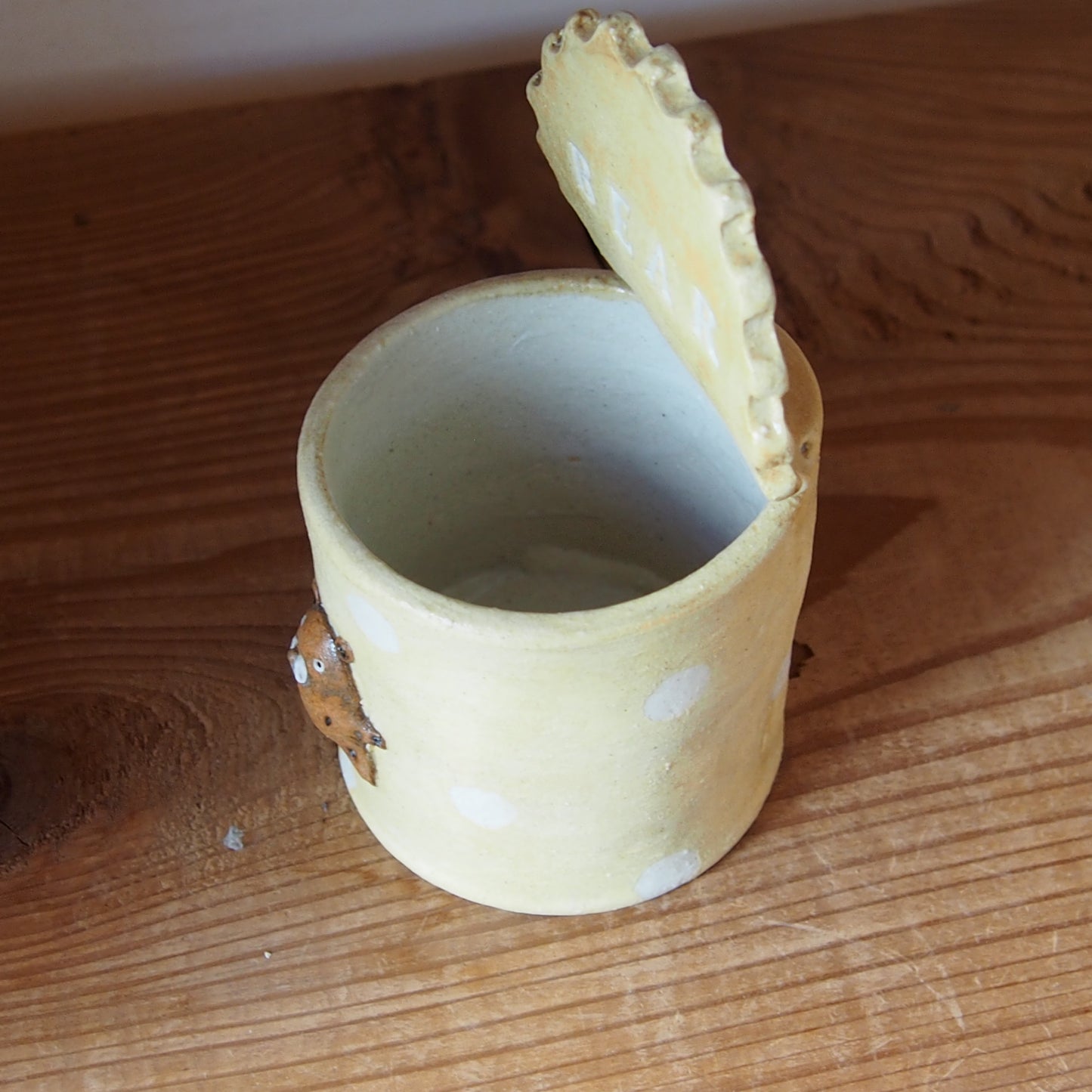 26　チェック柄くま缶(大) | 我妻なおり