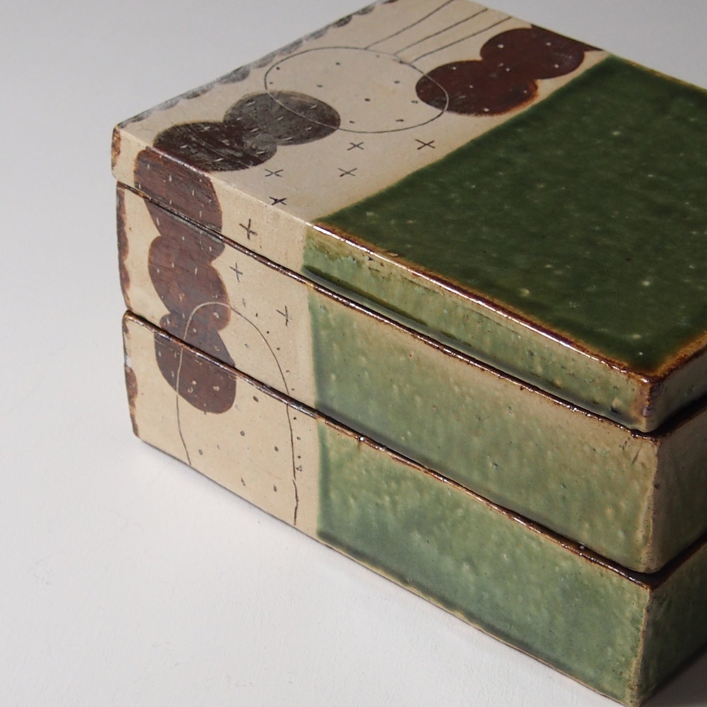 36　織部2段重箱（小） | 滝沢三奈子