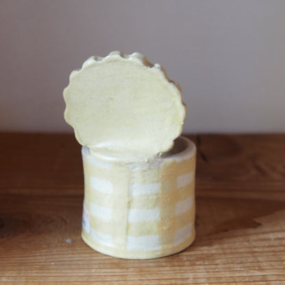 26　チェック柄くま缶(大) | 我妻なおり