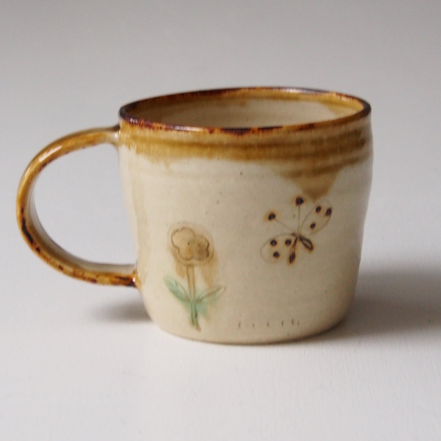 49　灰釉ﾏｸﾞｶｯﾌﾟ | 滝沢三奈子