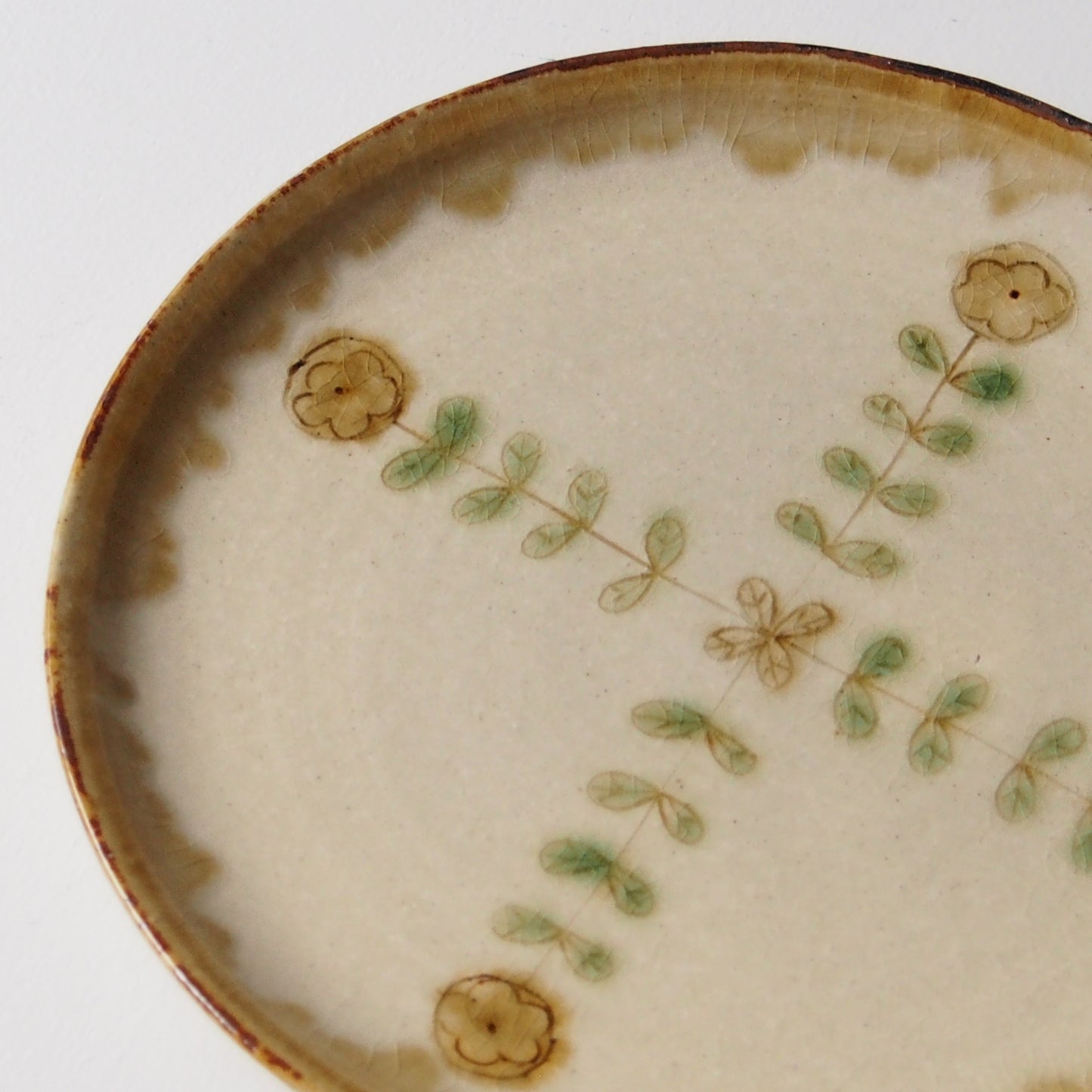 51　花の7寸皿 | 滝沢三奈子