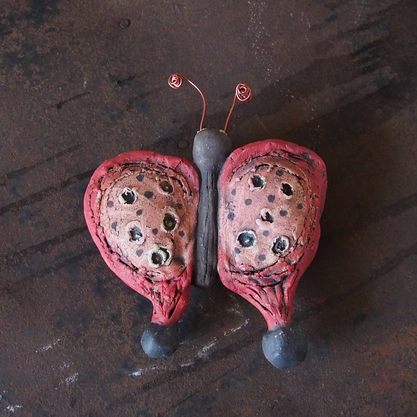 17　ちょうちょ　赤 | 本田あつみ