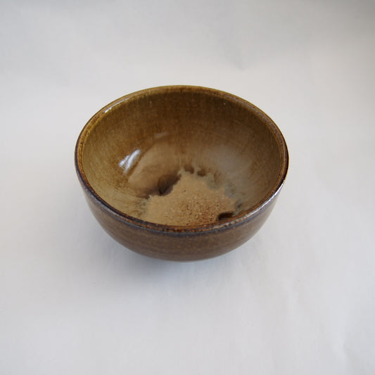 128-2　飴釉碗 | 阿久津雅土