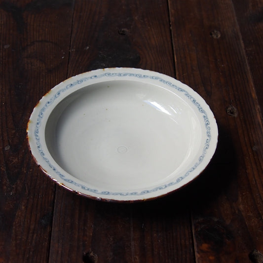 12　染付唐草文稜花7寸皿 | 志村和晃