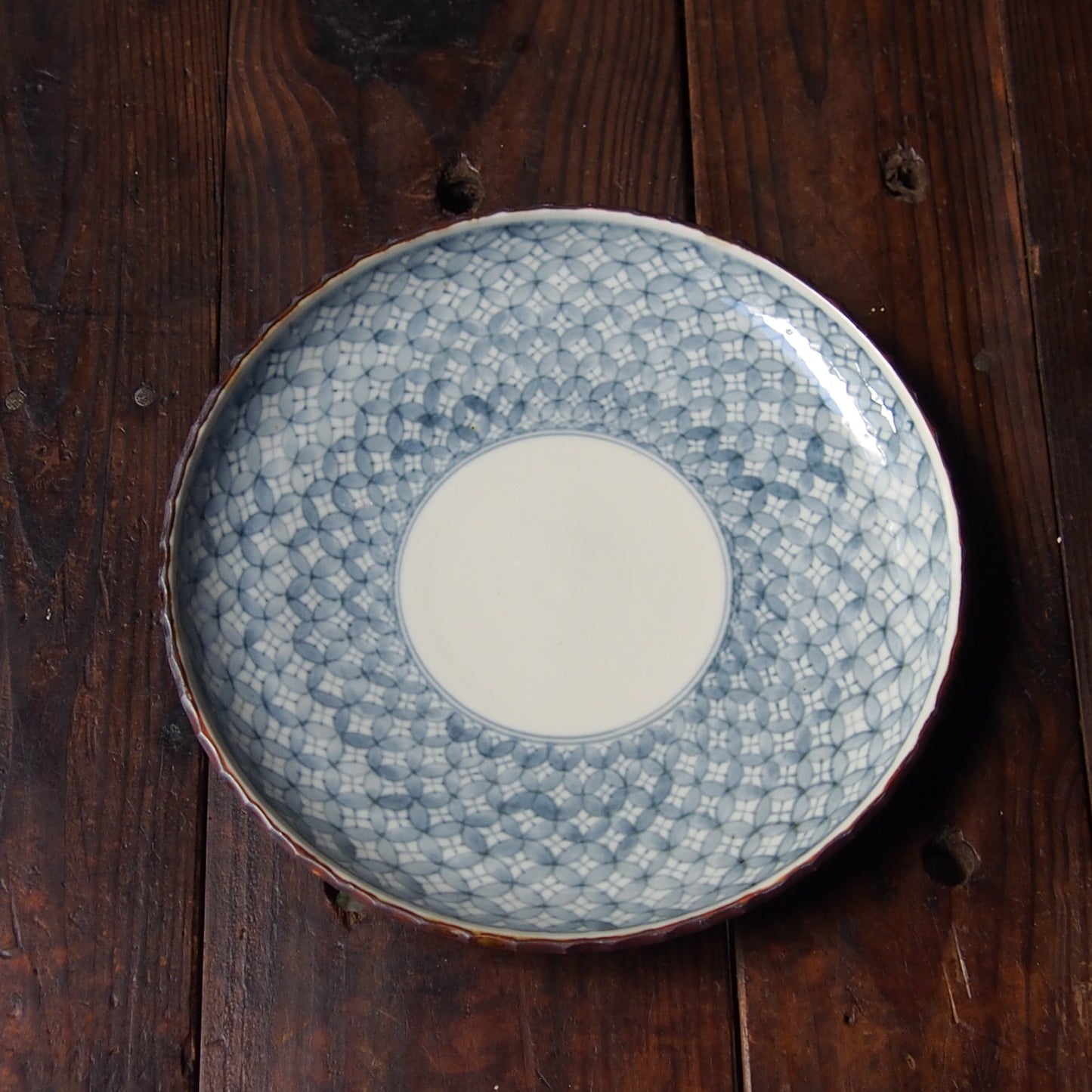 16　染付七宝つなぎ文8寸皿 | 志村和晃