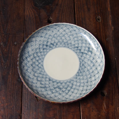 16　染付七宝つなぎ文8寸皿 | 志村和晃