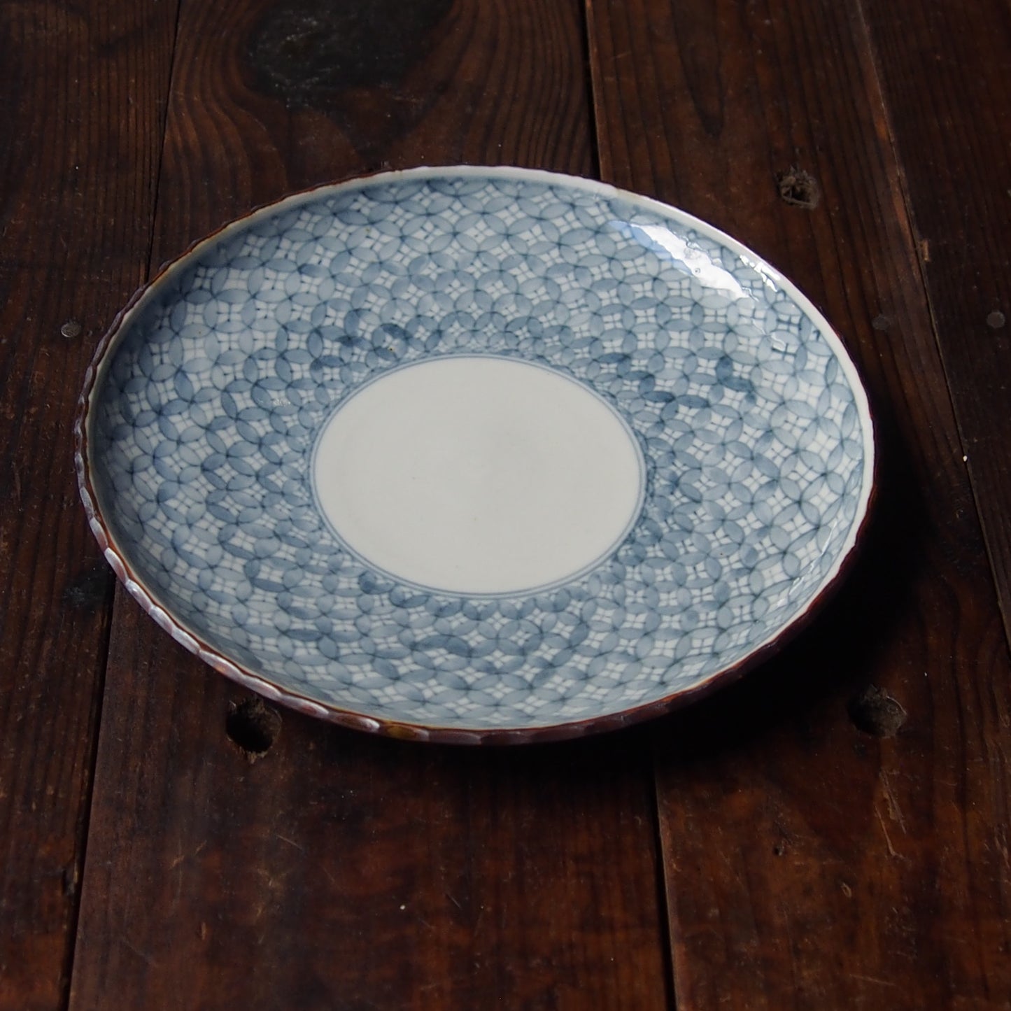 16　染付七宝つなぎ文8寸皿 | 志村和晃