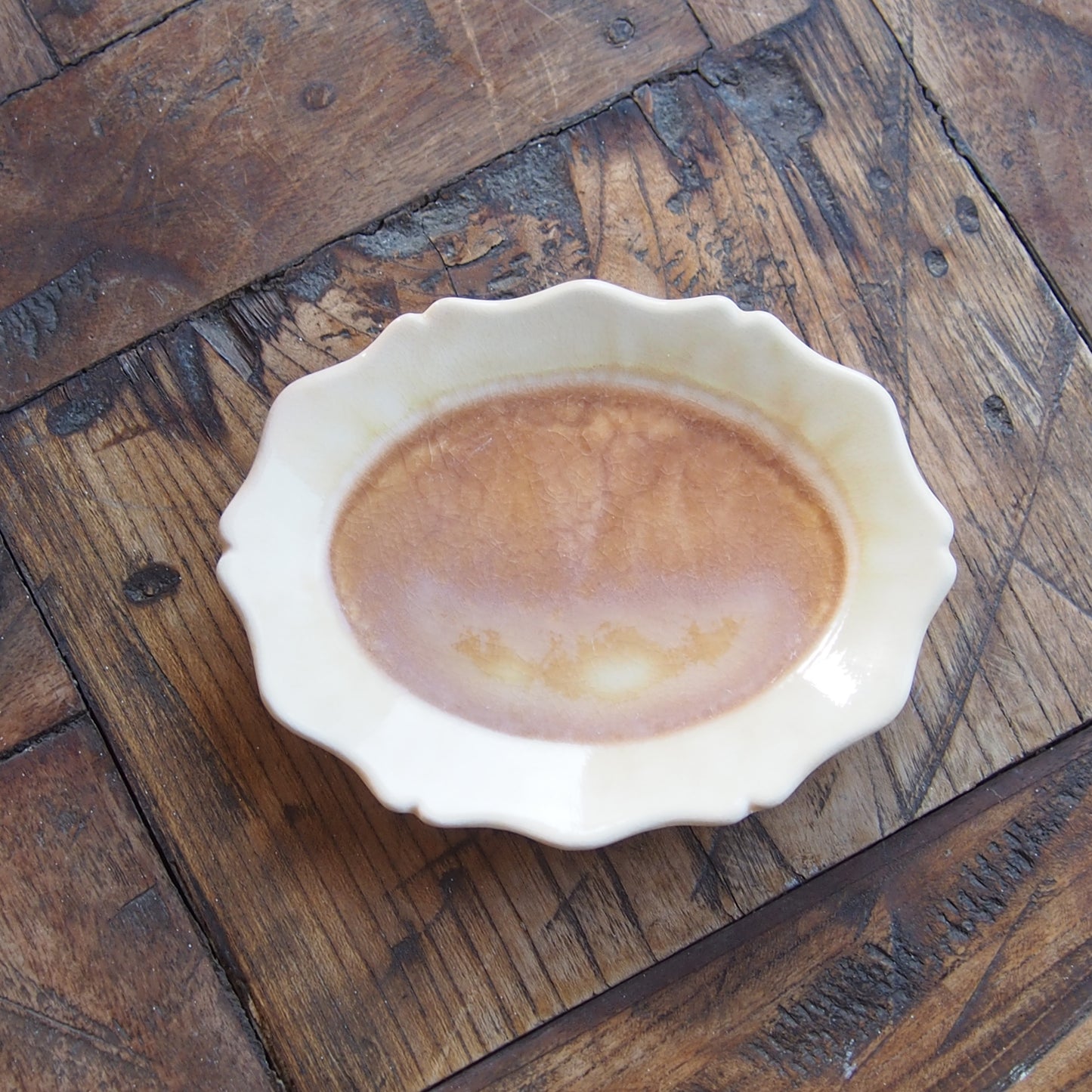 41-33 輪花オーバル小皿 | 梅本勇