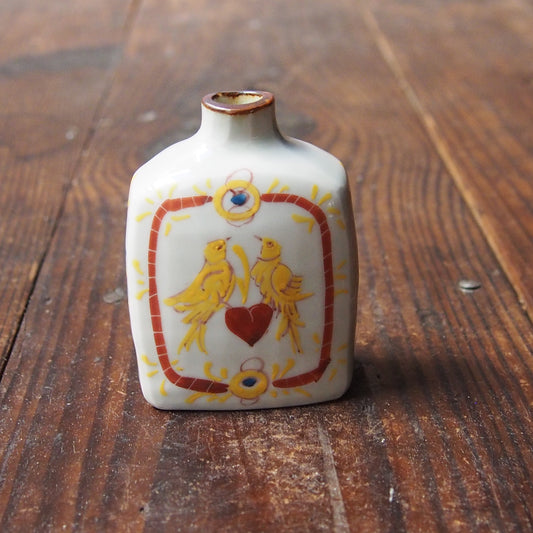 85　色絵双鳥文角小瓶　B | 志村和晃