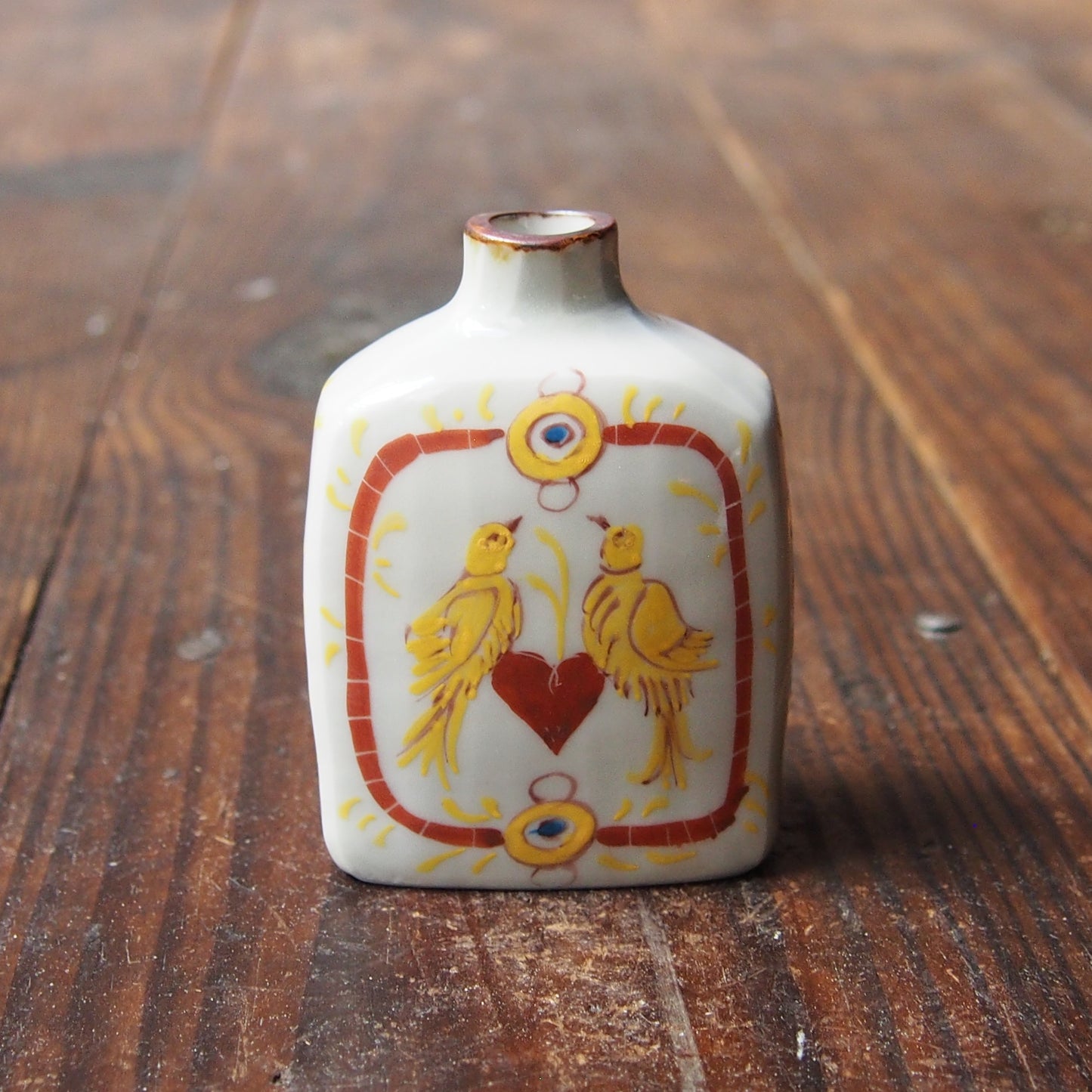 85　色絵双鳥文角小瓶　B | 志村和晃