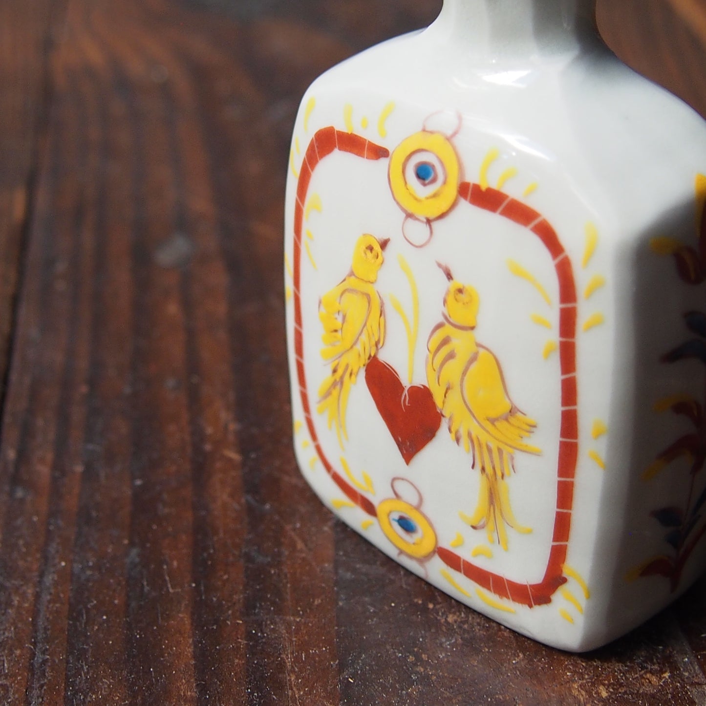 85　色絵双鳥文角小瓶　B | 志村和晃