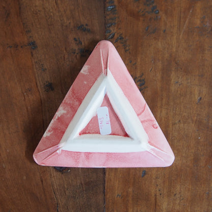 38-21 三角豆皿 | 梅本勇