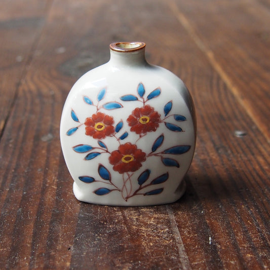 87　色絵ケシ文扁壷 | 志村和晃