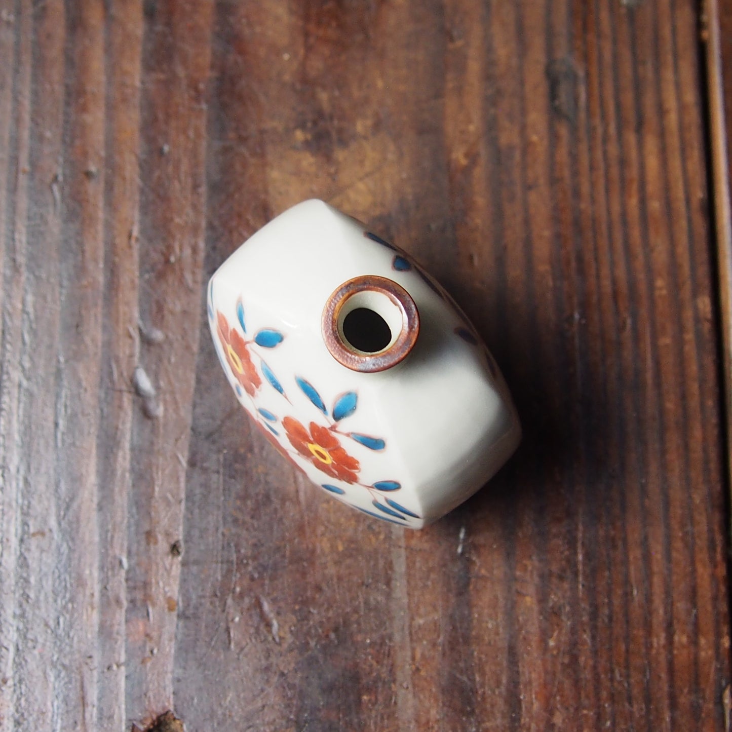 87　色絵ケシ文扁壷 | 志村和晃