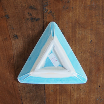 38-23 三角豆皿 | 梅本勇