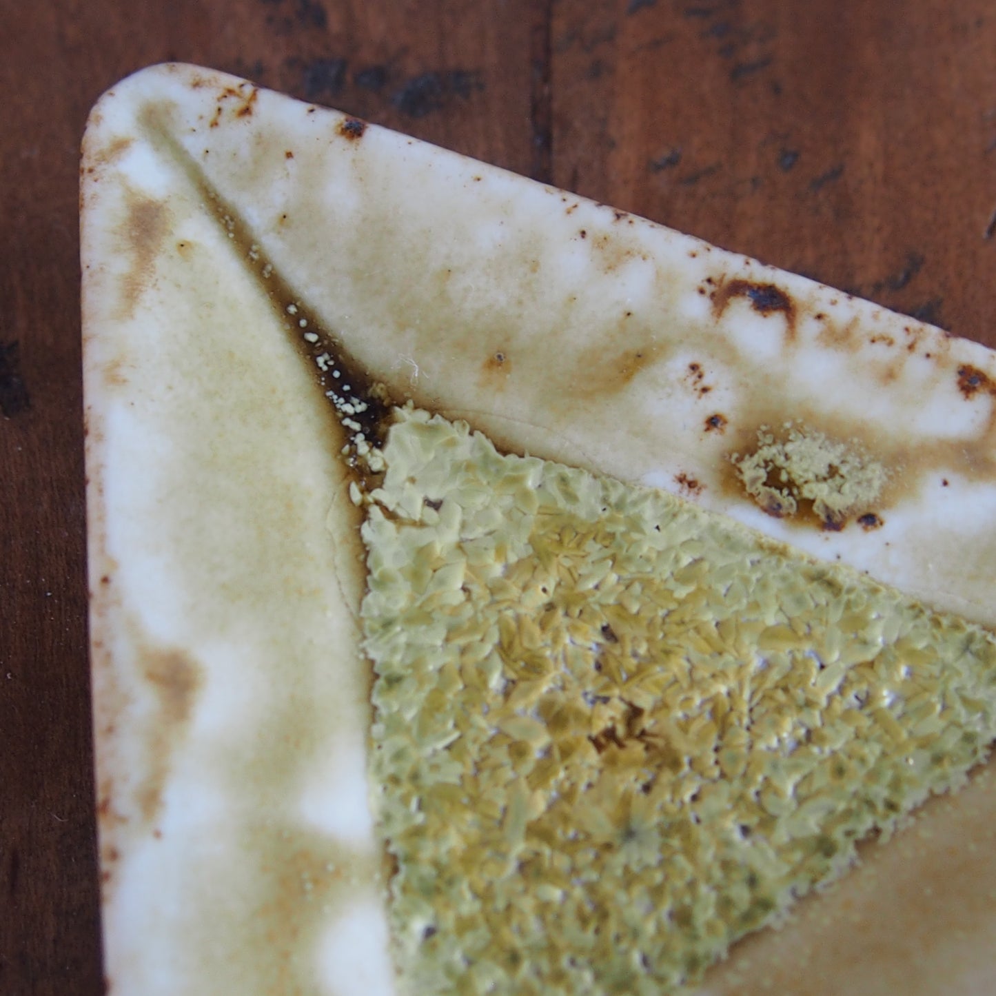 38-24 三角豆皿 | 梅本勇