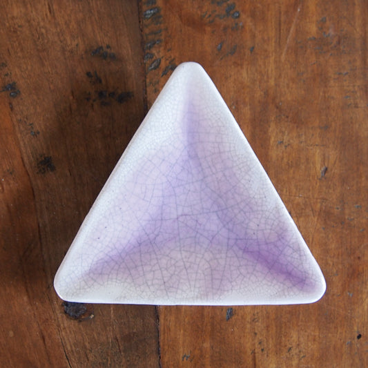 38-25 三角豆皿 | 梅本勇