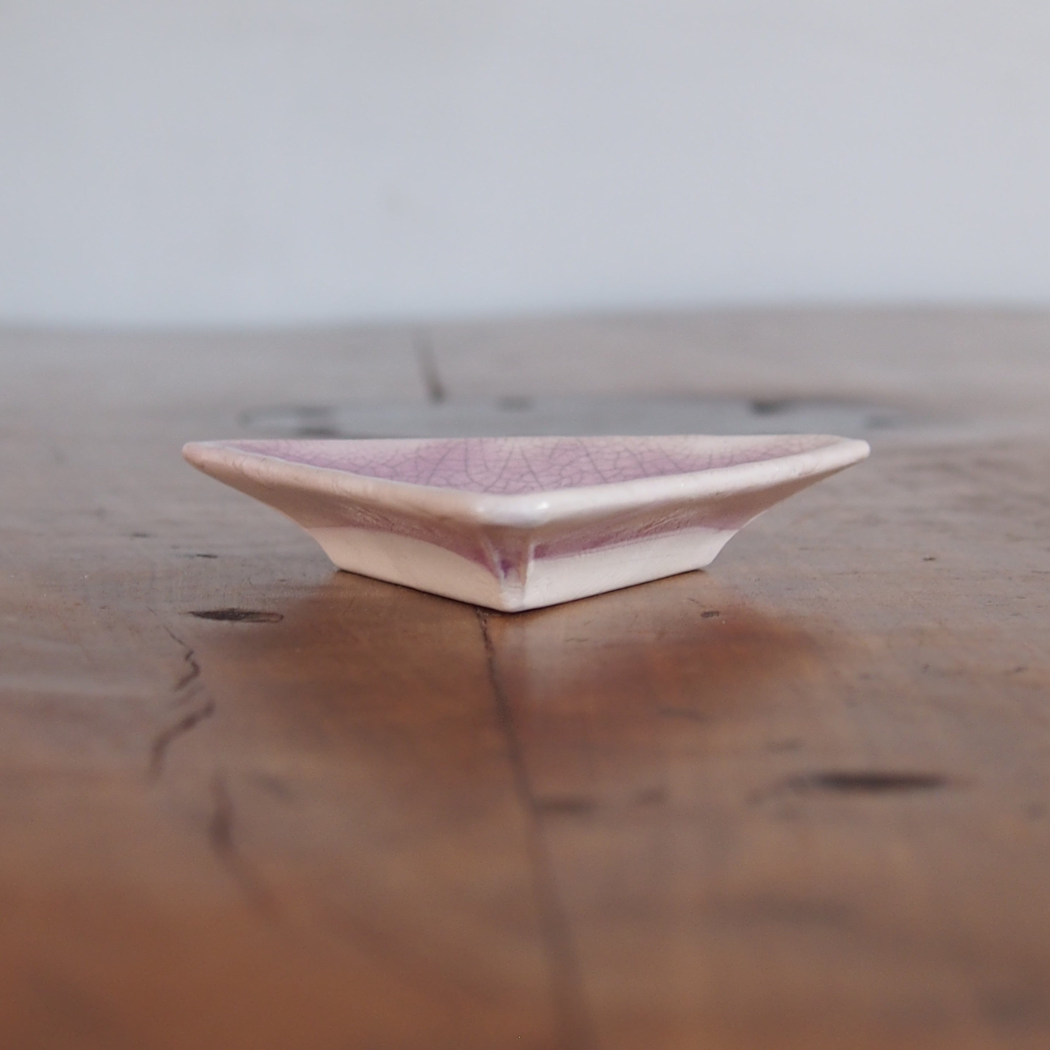 梅本勇】38-1 5三角豆皿 | 益子のギャラリー もえぎ – moegi