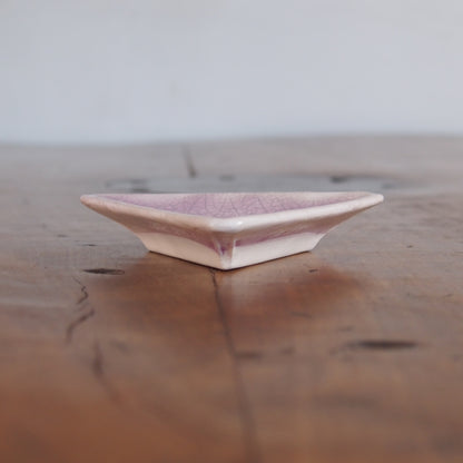 38-25 三角豆皿 | 梅本勇