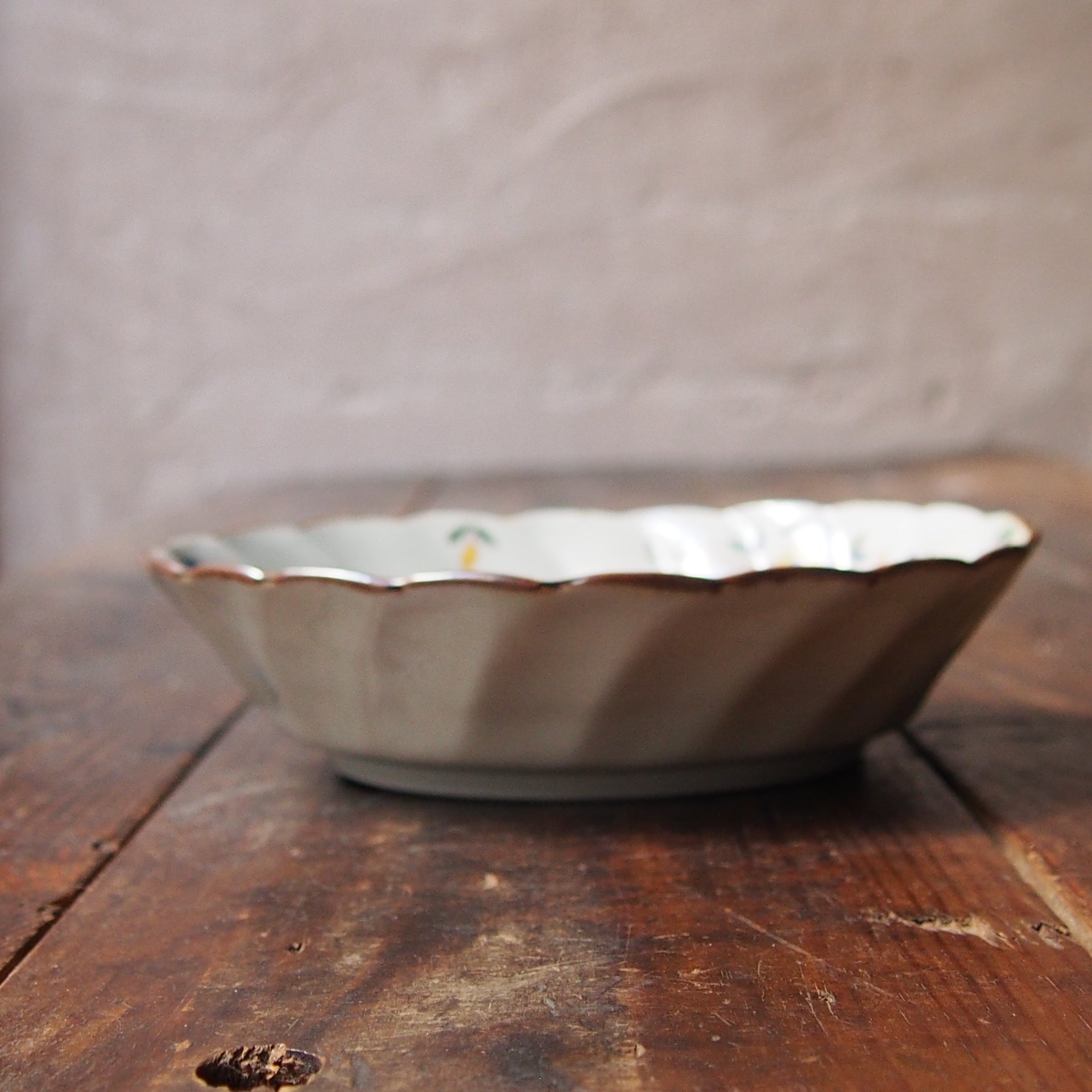 志村和晃】92 色絵花文捻り6寸鉢 | 益子のギャラリー もえぎ – moegi